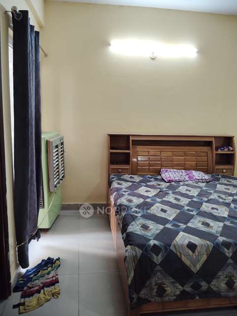 2 BHK Flat In  Ajnara Le Garden  For Sale  In  Sector 16b