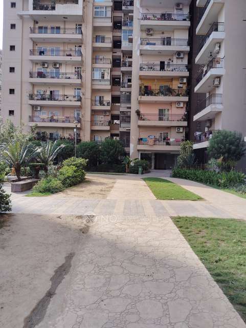 2 BHK Flat In  Ajnara Le Garden  For Sale  In  Sector 16b