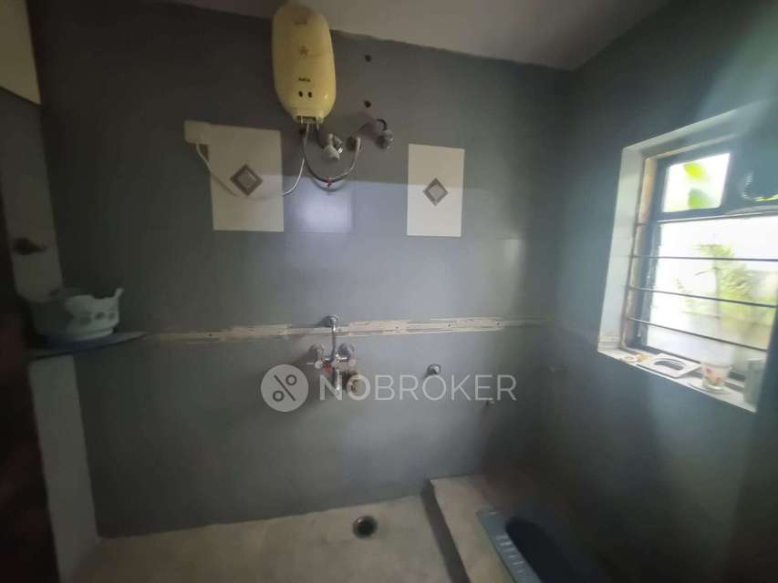 2 BHK Flat In White House Society for Rent  In Yerawada