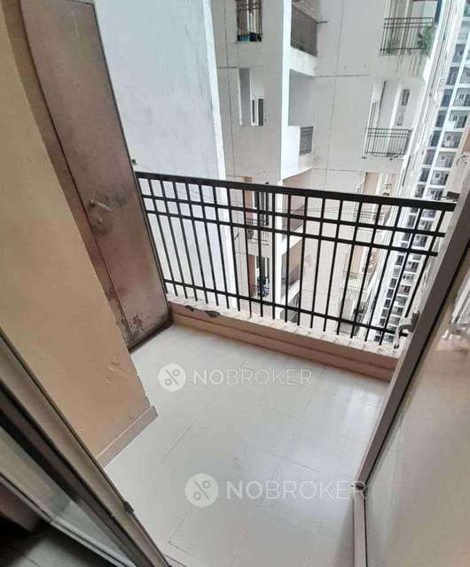 3 BHK Flat In Ajnara Le Garden For Sale  In Sector 16b