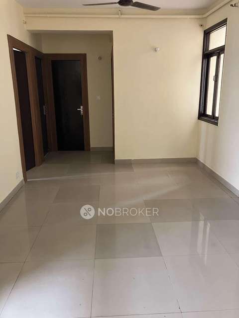 3 BHK Flat In Mahagun Puram  For Sale  In Sadiqpur