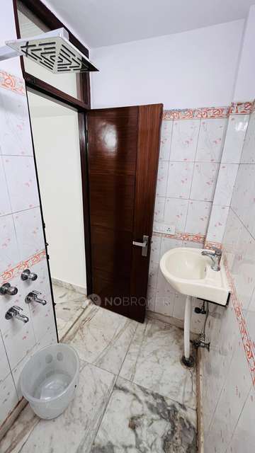 PG for Boys in Govind Puri