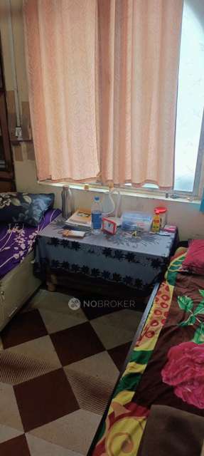 Single Room for Male In 1 BHK  In Kadbeai Buliding In Kasba Peth