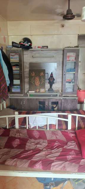 Single Room for Male In 1 BHK  In Kadbeai Buliding In Kasba Peth