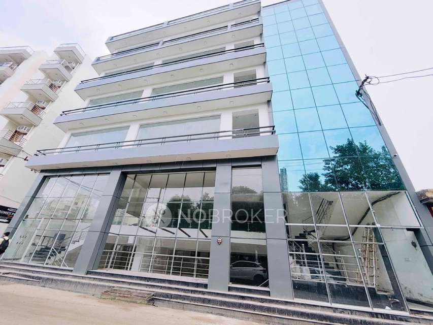 Showroom in Sector 126, Noida for Rent 