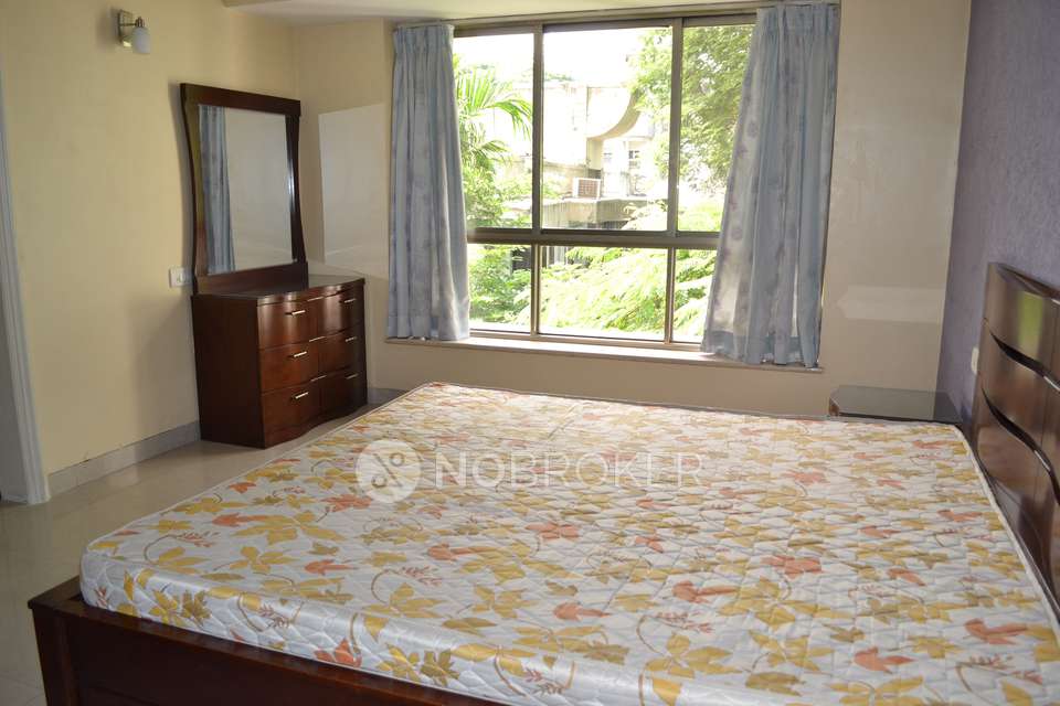 4+ BHK Flat In Madhuban Skylon Towers, Sangamvadi for Rent  In Sangamvadi