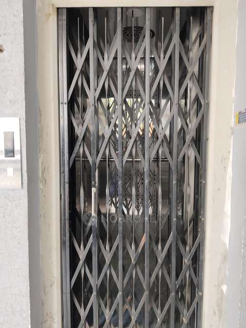 4+ BHK House For Sale  In New Nallakunta