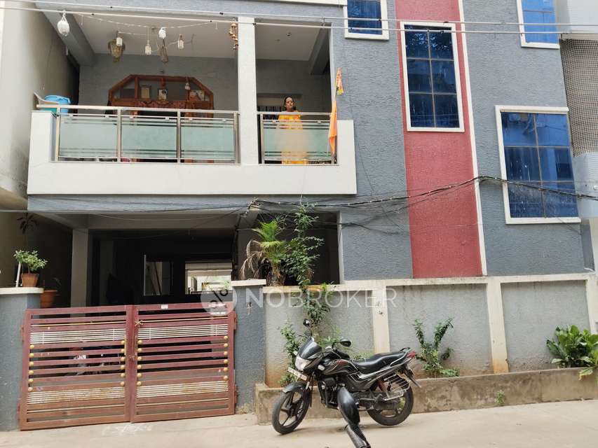 4+ BHK House For Sale  In New Nallakunta