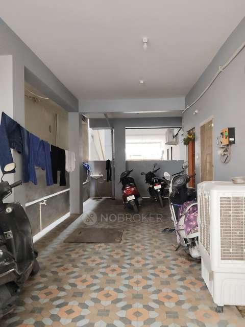 4+ BHK House For Sale  In New Nallakunta