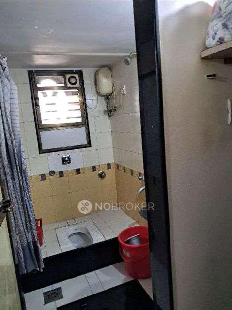 2 BHK Flat In Silver  For Sale  In Santacruz East