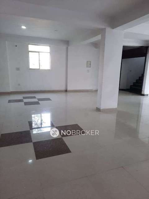 Showroom in Mahavir Enclave, Delhi for sale 