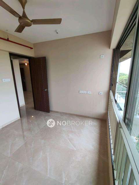 2 BHK Flat In Triumph Siddhivinayak For Sale  In Borivali East