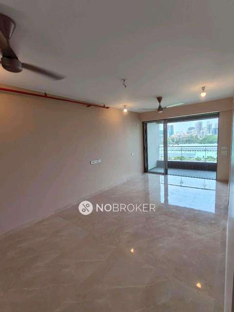 2 BHK Flat In Triumph Siddhivinayak For Sale  In Borivali East