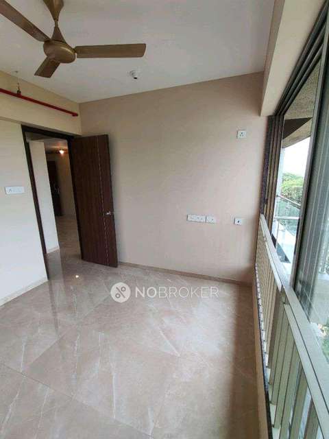 2 BHK Flat In Triumph Siddhivinayak For Sale  In Borivali East 