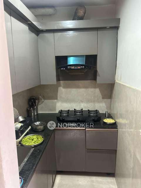2 BHK Flat In Maharani Tower For Sale  In Hastsal