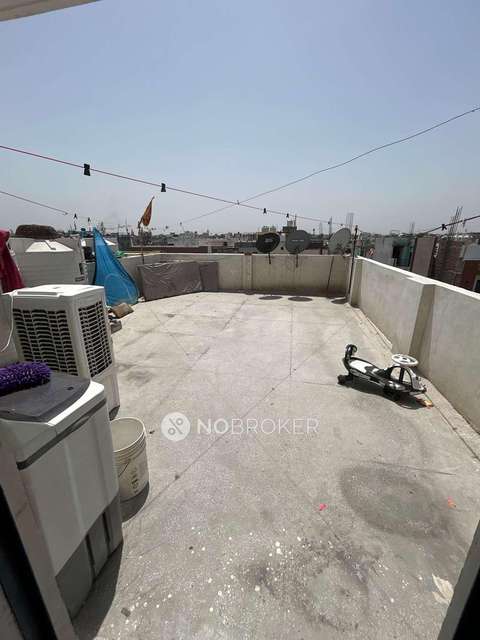 2 BHK Flat In Maharani Tower For Sale  In Hastsal