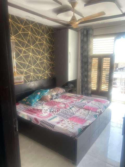 2 BHK Flat In Maharani Tower For Sale  In Hastsal