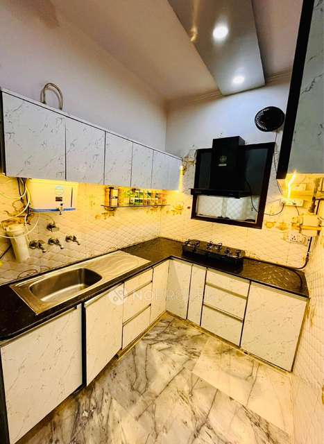 2 BHK Flat For Sale  In Mukherjee Nagar