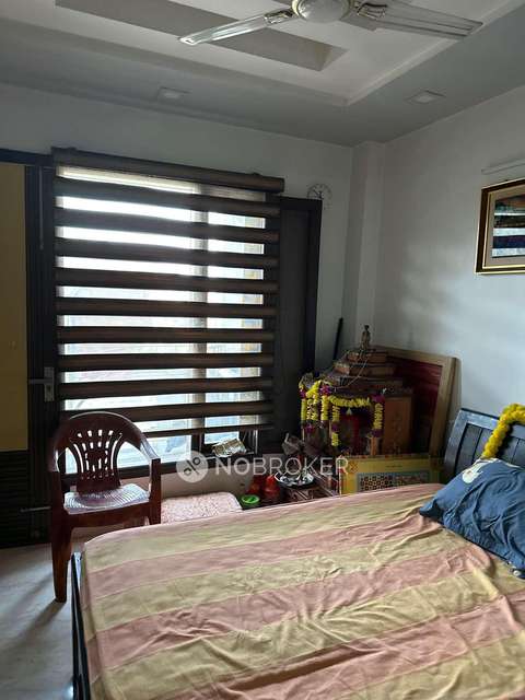 3 BHK Flat In Gujrat Vihar For Sale  In Swasthya Vihar