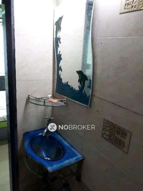 1 BHK Flat In Silver Tower For Sale  In  Malad East