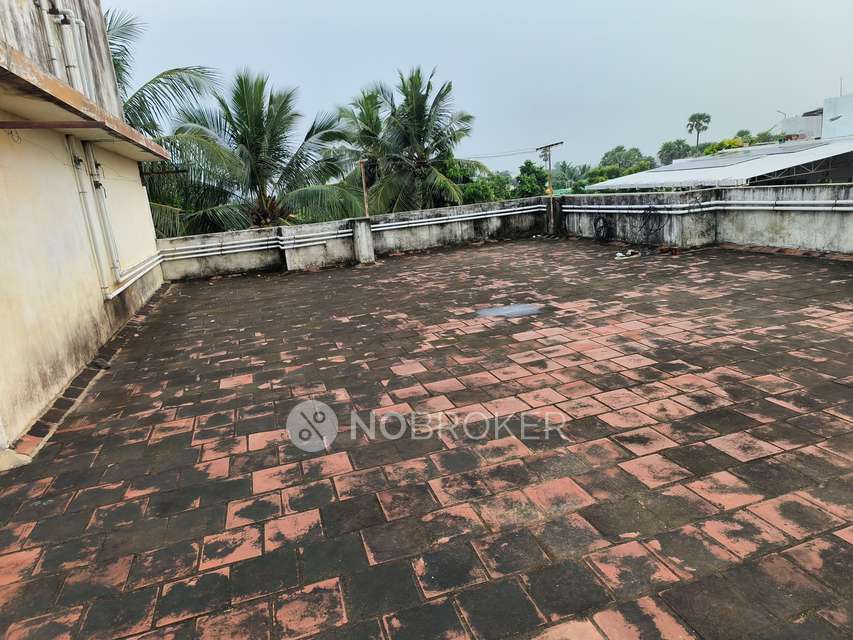 2 BHK Flat In Ring Building For Sale  In  Ayappakkam