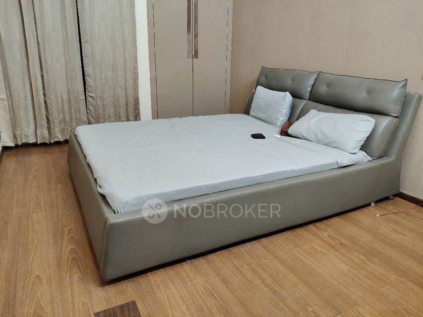 2 BHK Flat In Supertech Supernova for Rent  In Sector 94