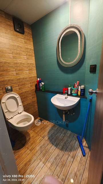 1 BHK Flat In Lodha Crown For Sale  In Majiwada