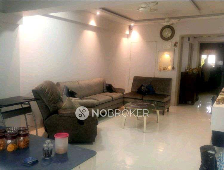 2 BHK Flat In Kum Kum Apartment For Sale  In Vile Parle