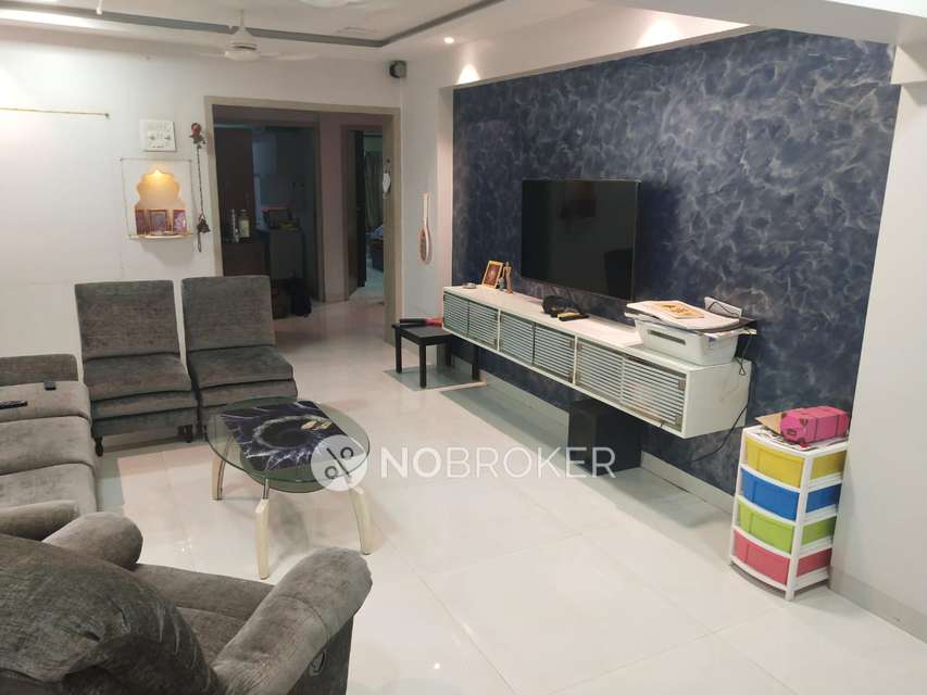 2 BHK Flat In Kum Kum Apartment For Sale  In Vile Parle