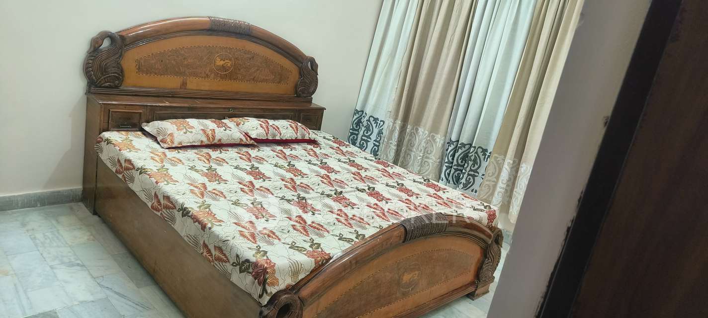 2 BHK Flat In Shipra Riviera for Rent  In Indirapuram