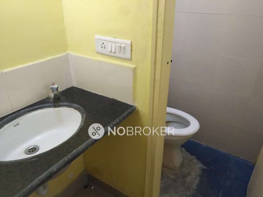 2 BHK Flat In Unitech Uniworld City For Sale  In Nallambakkam