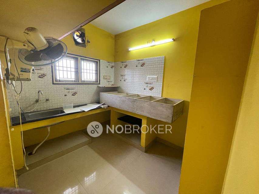 2 BHK Flat In Vijayalakshmi Viji Homes, Chennai For Sale  In Chennai