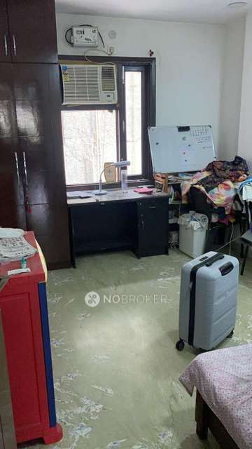 3 BHK Flat In Standalone Building  For Sale  In Rajender Nagar