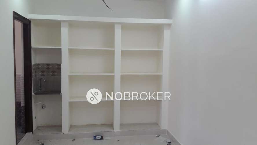 1 RK Flat In Sri Venkateshwara Nivas for Rent  In Gajularamaram