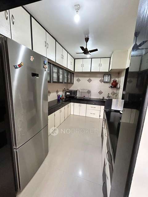 2 BHK Flat In Yasmin Heritage For Sale  In Vile Parle