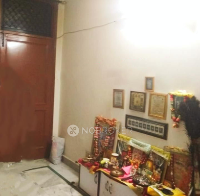 3 BHK Flat In Standalone Building  for Rent  In West Patel Nagar