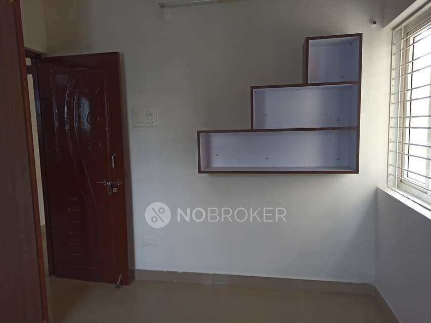 2 BHK Flat In S K Castle For Sale  In Sainikpuri