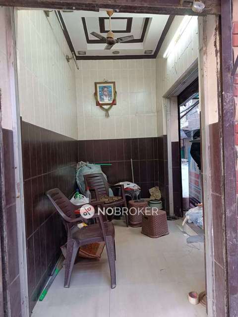 4 BHK Flat For Sale  In  Lakshmi Nagar