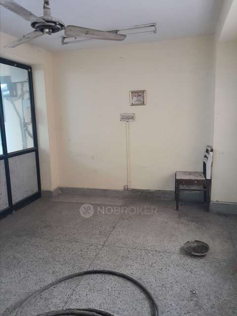 Industrial Building in Naraina, Delhi for Rent 