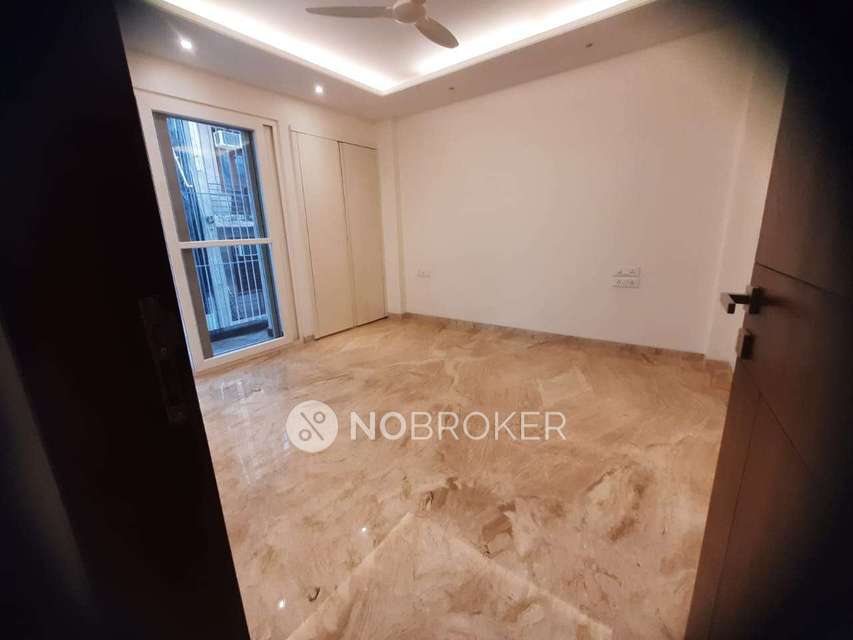 3 BHK Flat In Apartment For Sale  In Lajpat Nagar