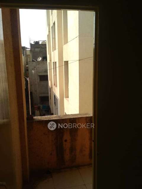 4+ BHK Flat For Sale  In Hadapsar,