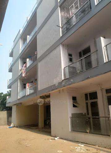 1 BHK Flat for Rent  In Krystal Floors