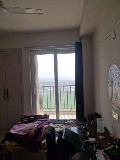 Single Room for Male In 2 BHK  In Tata Eureka Park In Sector 150