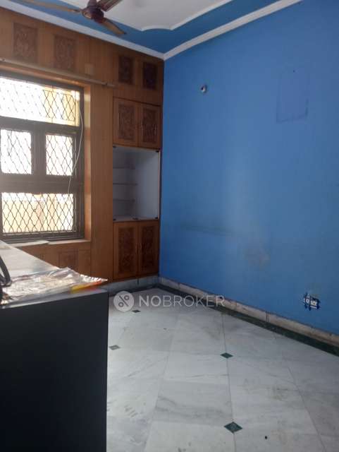2 BHK Flat In Mangalam Apartment for Rent  In Indirapuram