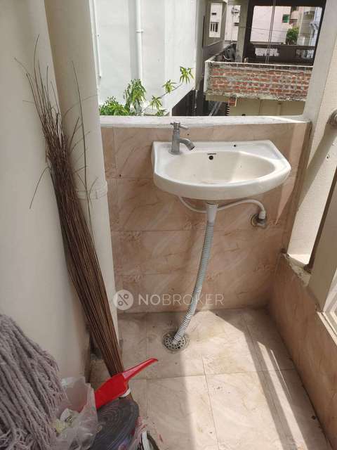 2 BHK Flat In Sri Sai Ganesh Apartment  For Sale  In Jillelaguda