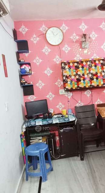 1 BHK Flat For Sale  In Raghubir Nagar