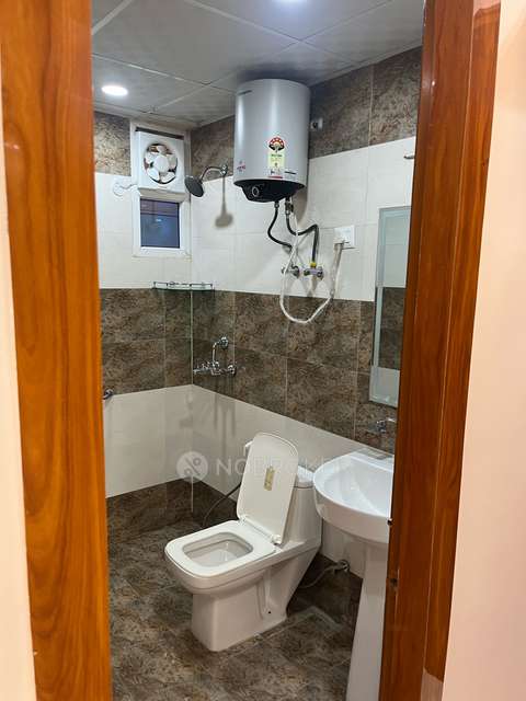 3 BHK Flat In Saya Gold Avenue For Sale  In Indirapuram