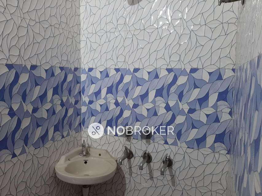 3 BHK Flat In Standalone Building  For Sale  In Dwarka