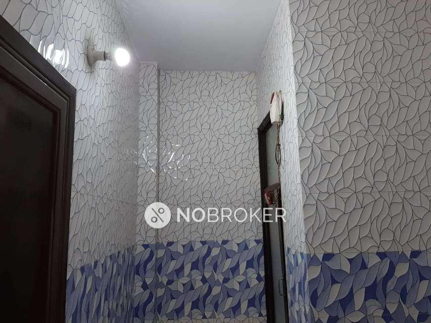 3 BHK Flat In Standalone Building  For Sale  In Dwarka