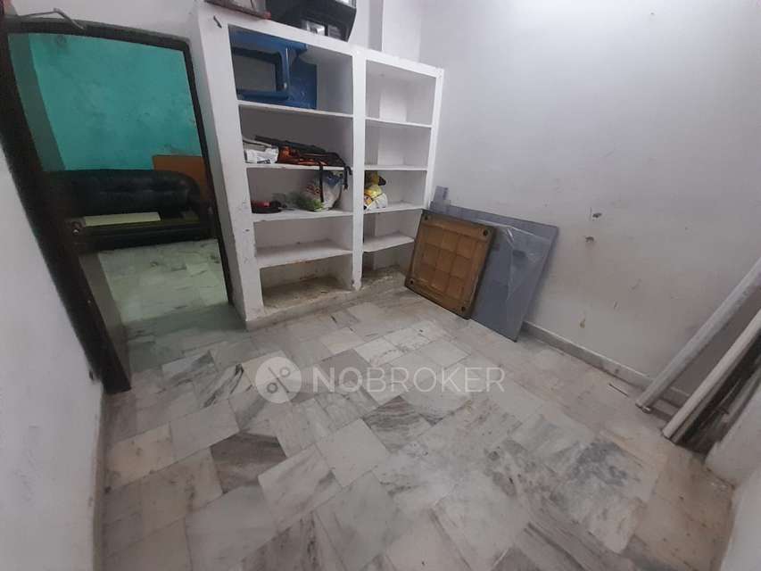 2 BHK Flat In Gayathri Apartments For Sale  In Jeedimetla